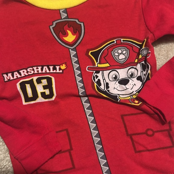 Paw Patrol boys pajama sets size 3T - Picture 4 of 6